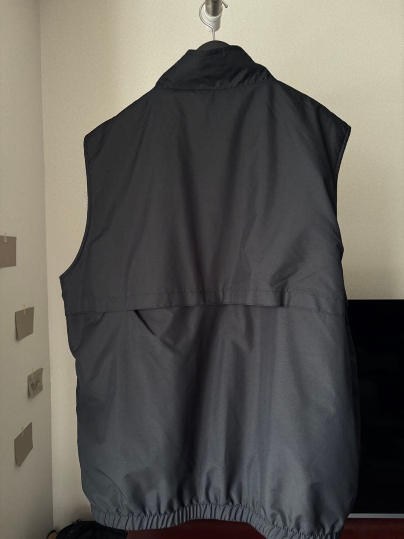 極美品 700fillリバーシブル フリース ベスト ブラック