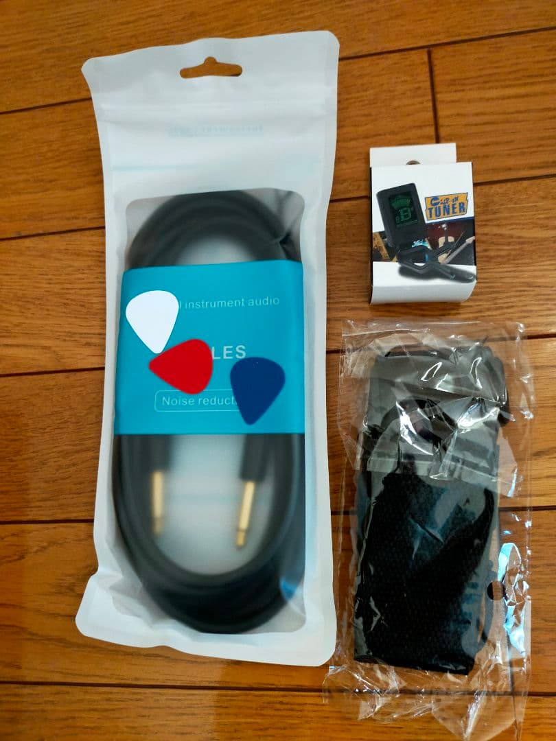 エレキギター 超美品!! 教本、スタンド付き 初心者セット！