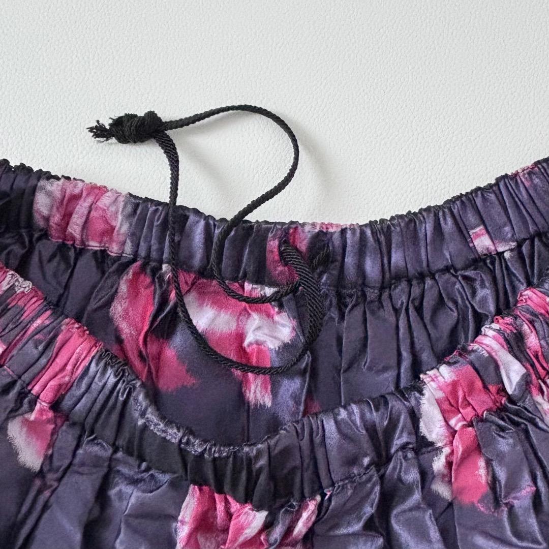 美品　定価13万程度　コムデギャルソン 100%シルク　花柄フレアスカート S