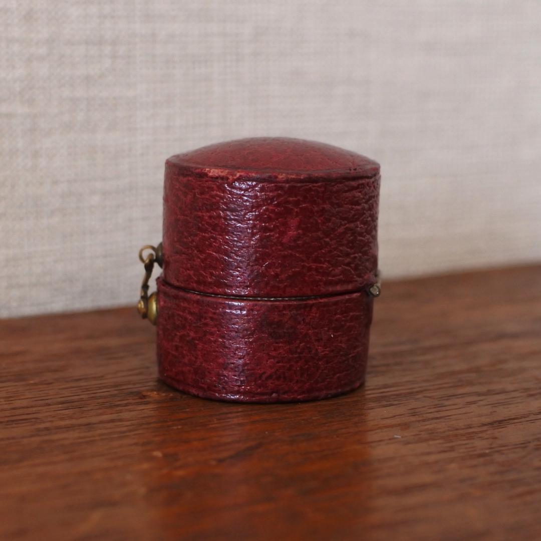 イギリスアンティークリングケース＊英国アンティークリングボックス＊茶レザー＊円形