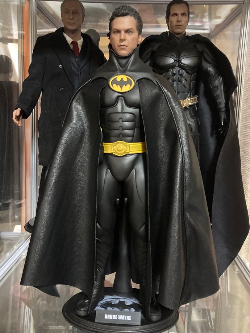 ホットトイズ バットマンリターンズ バットマン & ブルース・ウェイン