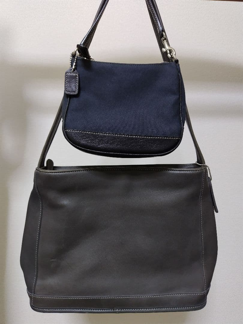 コーチ ショルダーバッグ 黒 ＋グレー＋ウンガロのハンドバッグ　3個セット！