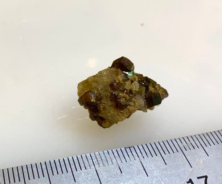 国産鉱物 レインボーガーネット 石英母岩付 採集品 コレクション放出