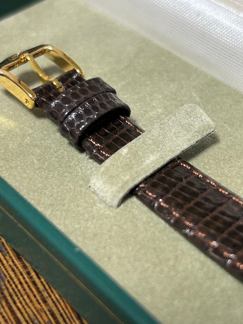 【未使用品】GUCCI革（リザード）ベルトアナログ時計