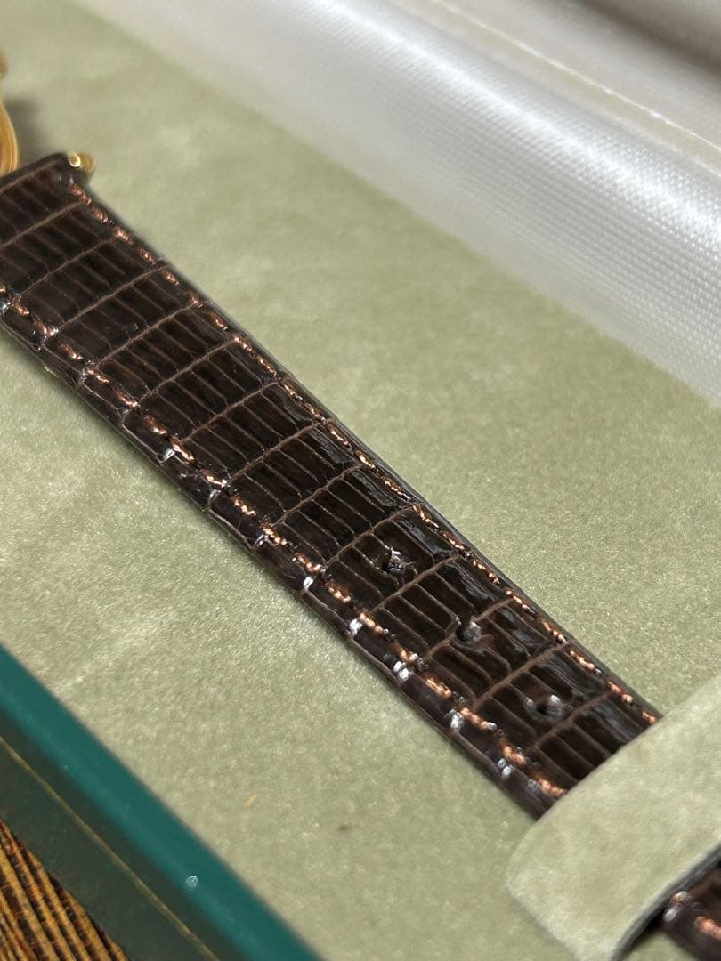 【未使用品】GUCCI革（リザード）ベルトアナログ時計