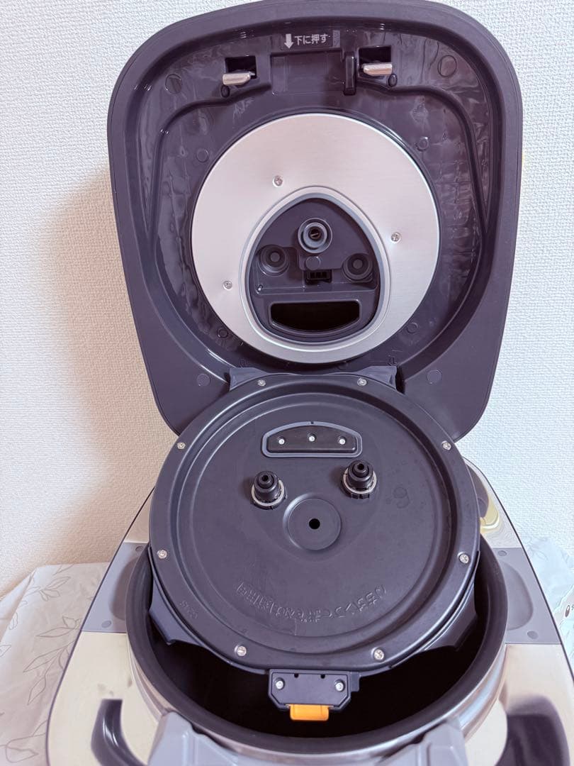 象印　炎舞炊き　圧力IH 1升 2022 NW-FA18