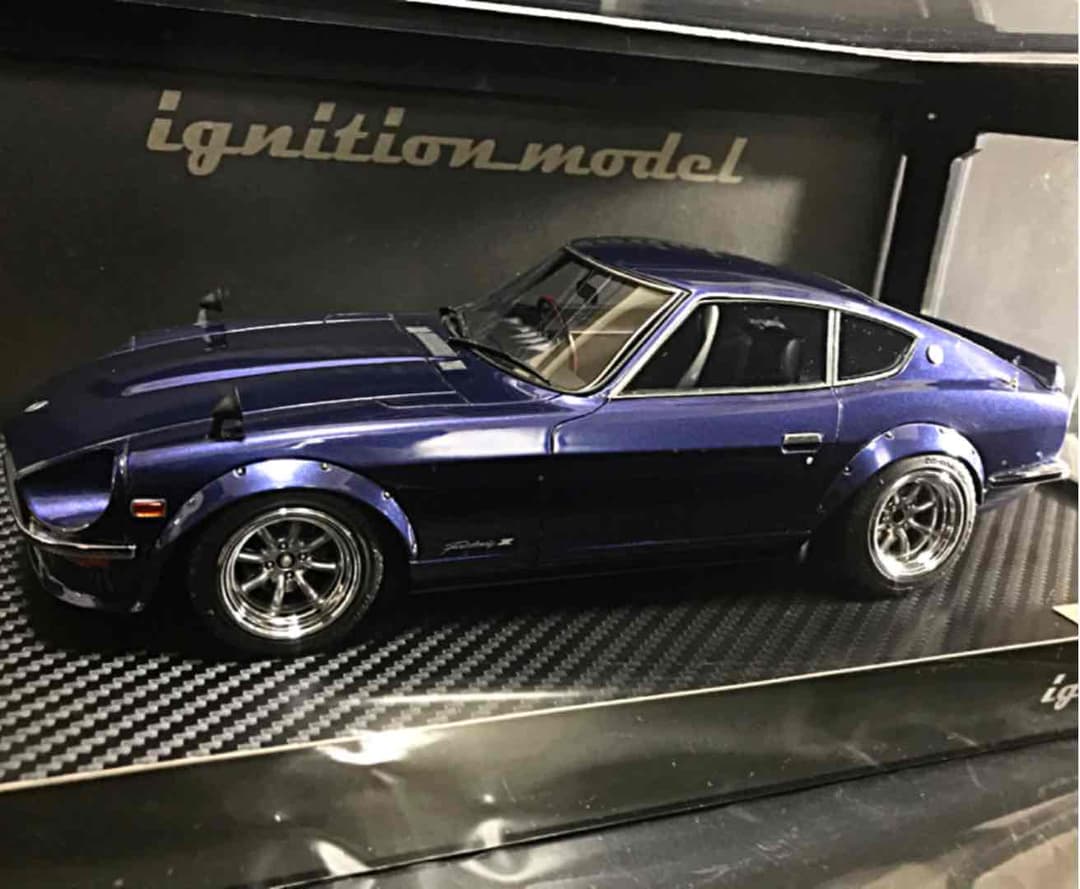 イグニッションモデル 1/18 フェアレディZ（S30）Blue 浮有②