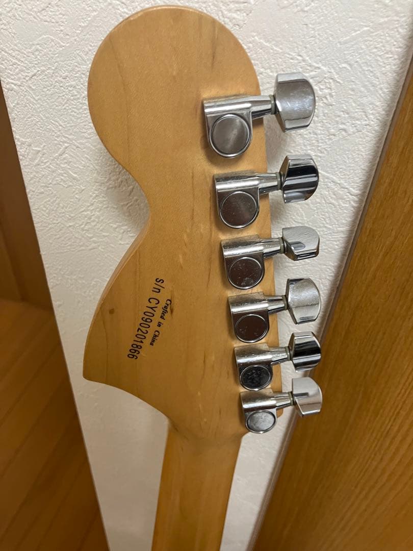 Squier by fenderストラトキャスター サンバースト スクワイヤー