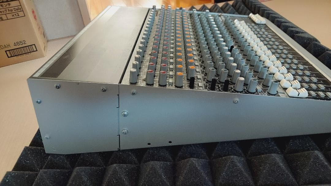 MACKIE 1604-VLZ PRO ミキサー