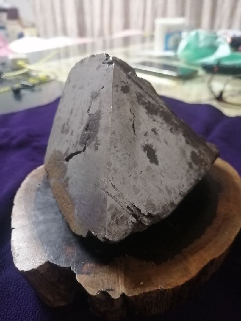 ★【ジャッキー】『超隕石』鉄隕石　隕石原石 1968g 隕石内部。