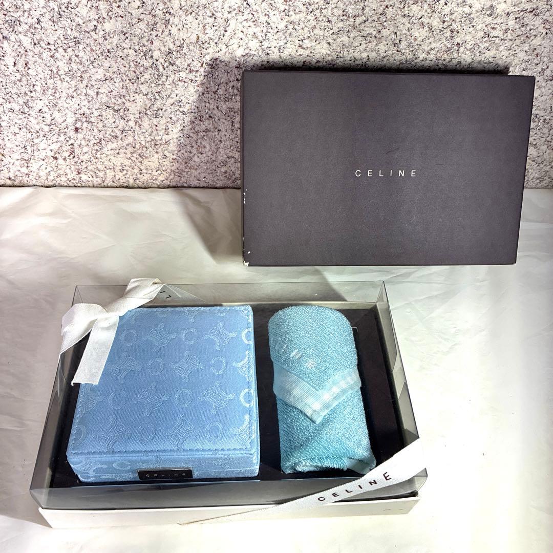 こ*は様 CELINE マカダムロゴ　タオル　宝石箱　セリーヌ　水色　サックス