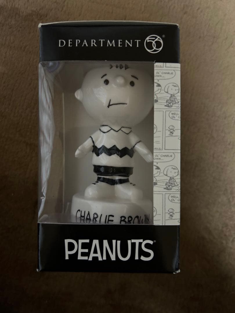 スヌーピー65周年 陶器DEPARTMENT56 フィギュア　チャーリーブラウン