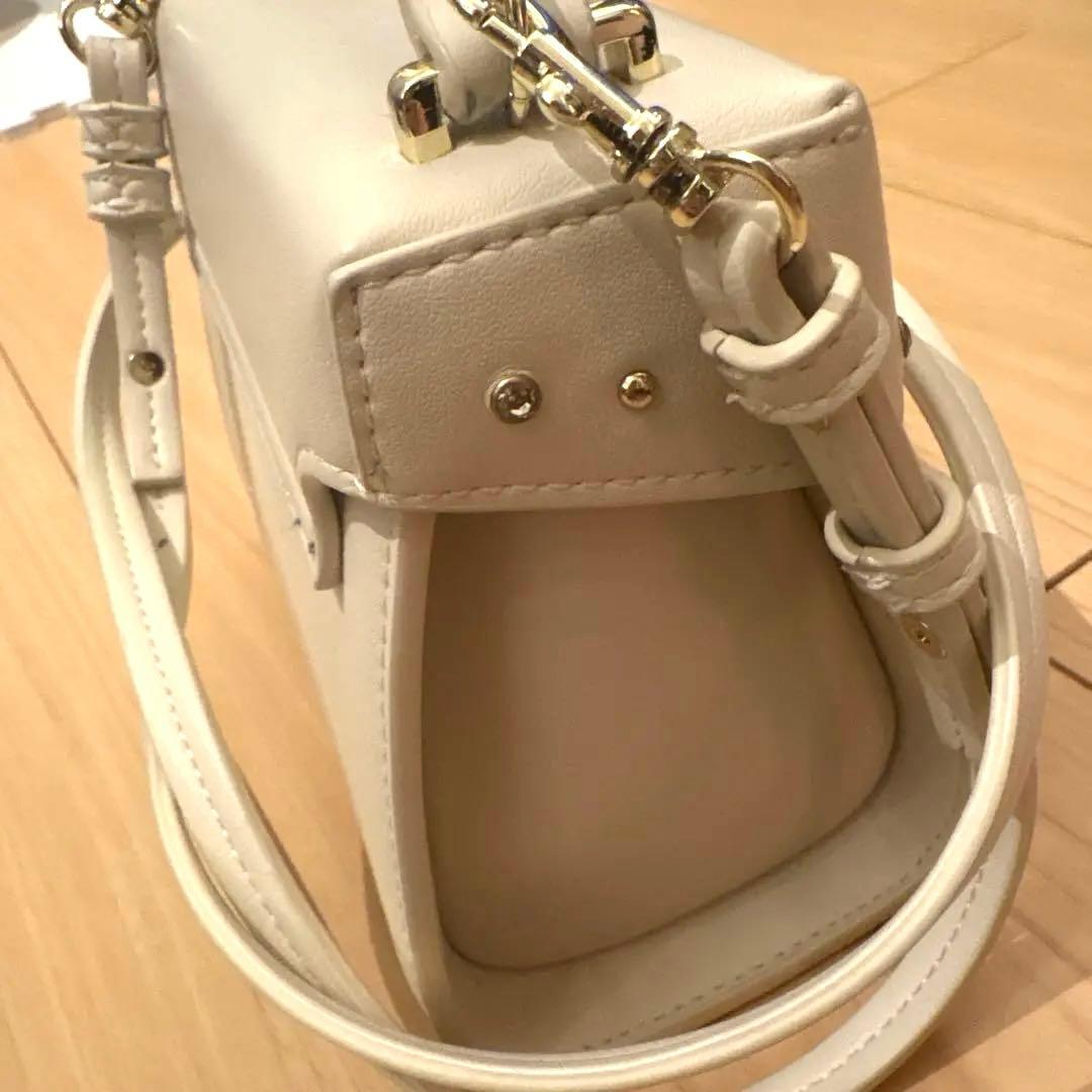 CELFORD セルフォード　リュタン　ビジュースタッズポシェット　アイボリー