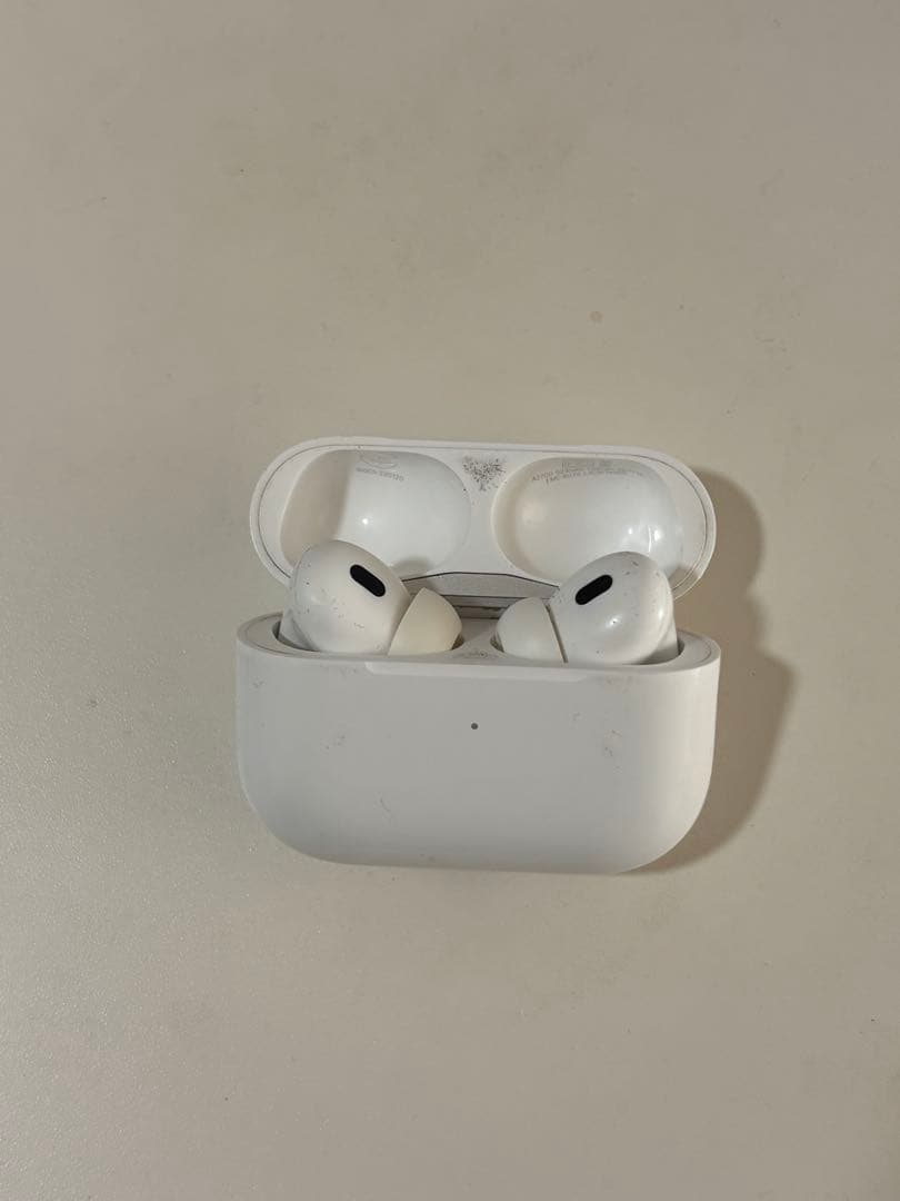 AirPods Pro 2世代 本体 ホワイト 充電ケース付