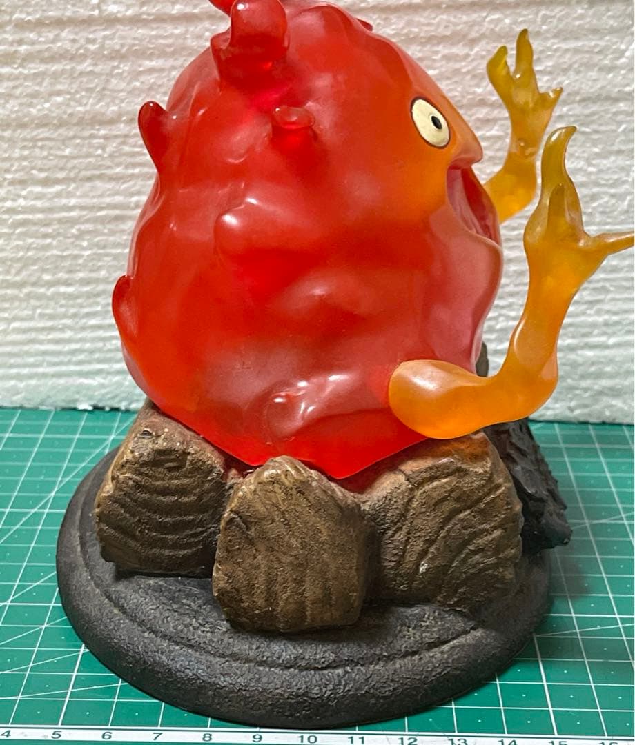 ハウルの動く城　カルシファーライトスタンド　メラメラ　ベネリック　送料無料