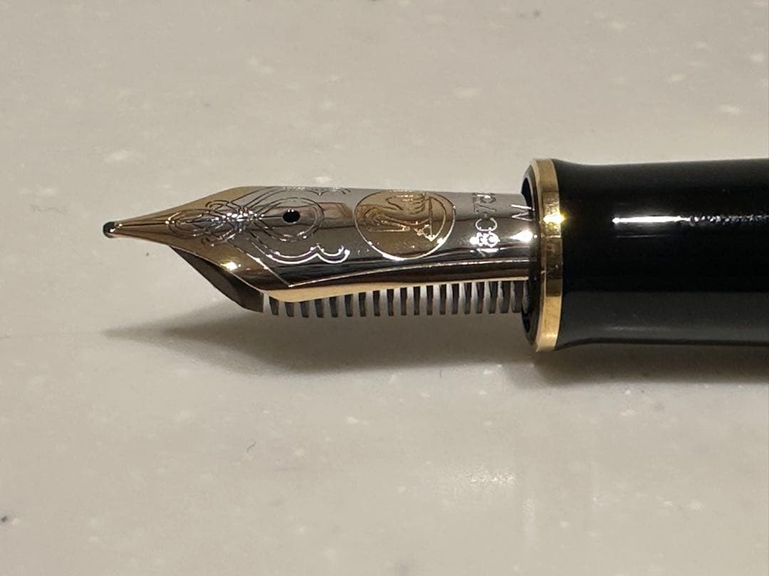 Pelikan 万年筆 黒　スーべレーン　M1000