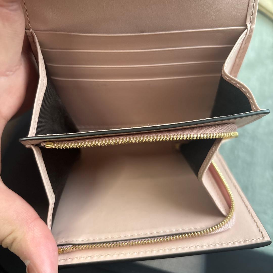 GUCCI GG マトラッセ　二つ折り財布