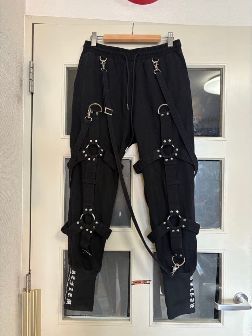 レフレム　ボンテージカーゴパンツ中古