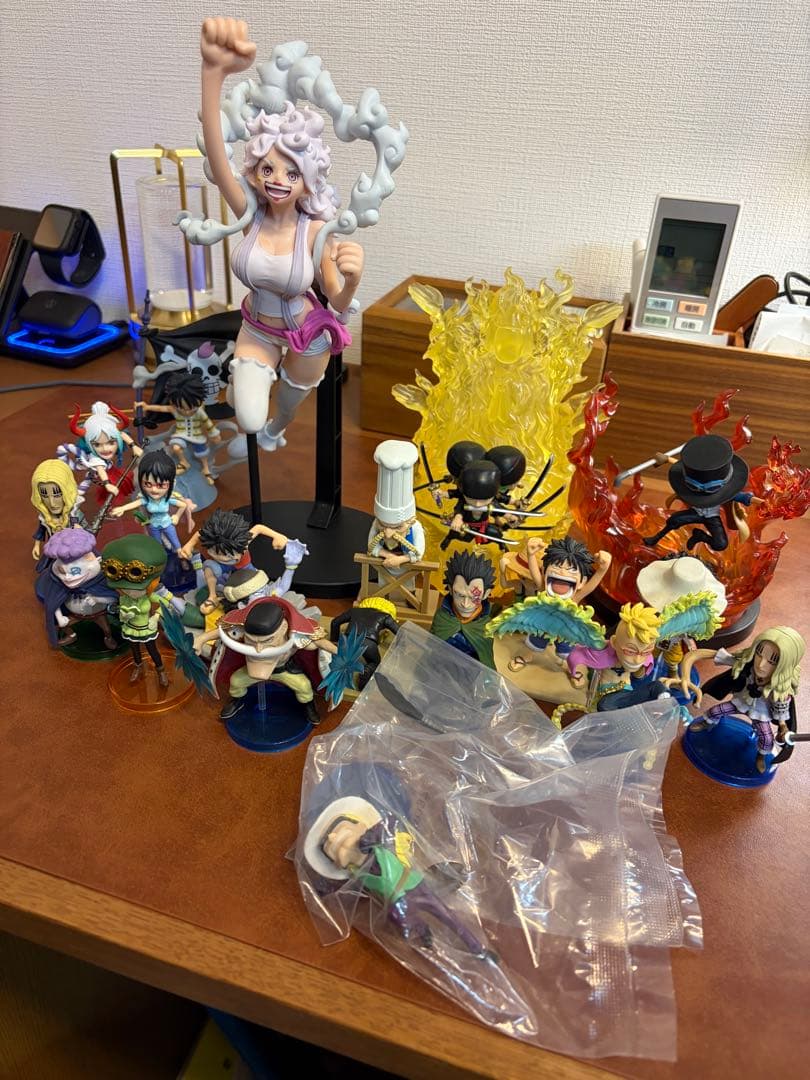 ワンピース　ワーコレ　まとめ売り　ドラゴン　白ひげ　等　17体　WCF