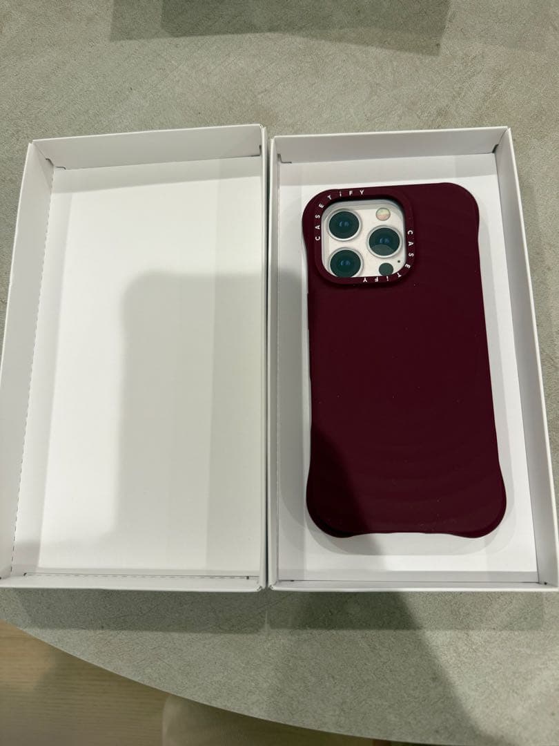 Casetify ウェーブシリコンケース16Pro Mulberry