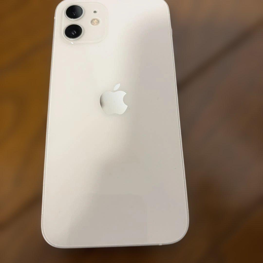 【美品】iPhone 12 256GBホワイト 本体【新品ガラスフィルム付】