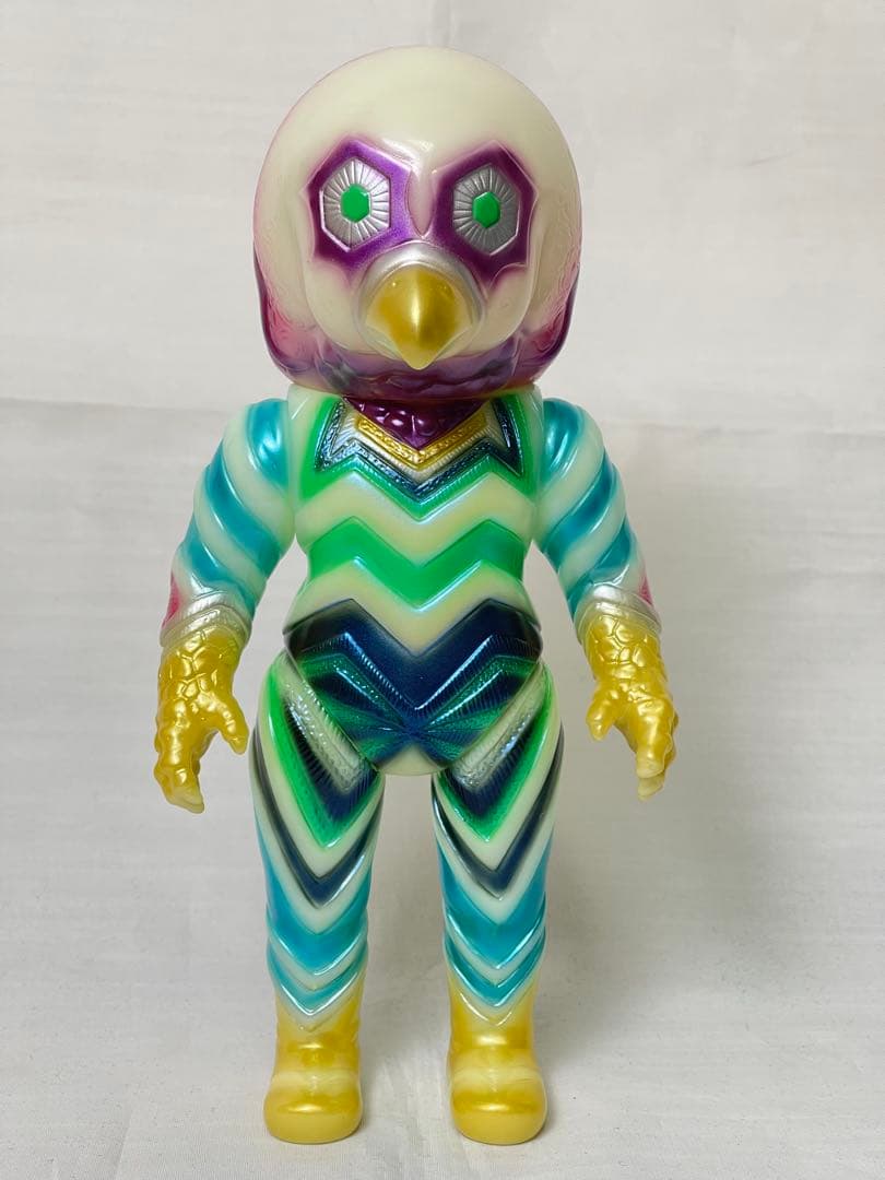M1号 ガッツ星人 蓄光成型 GID ソフビ