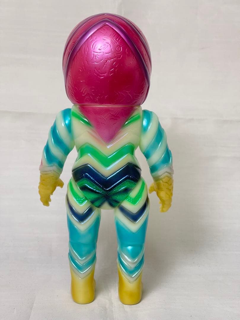 M1号 ガッツ星人 蓄光成型 GID ソフビ