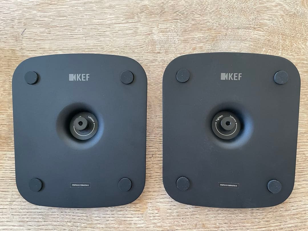 KEF P1 Desk Pad Black lsxII用