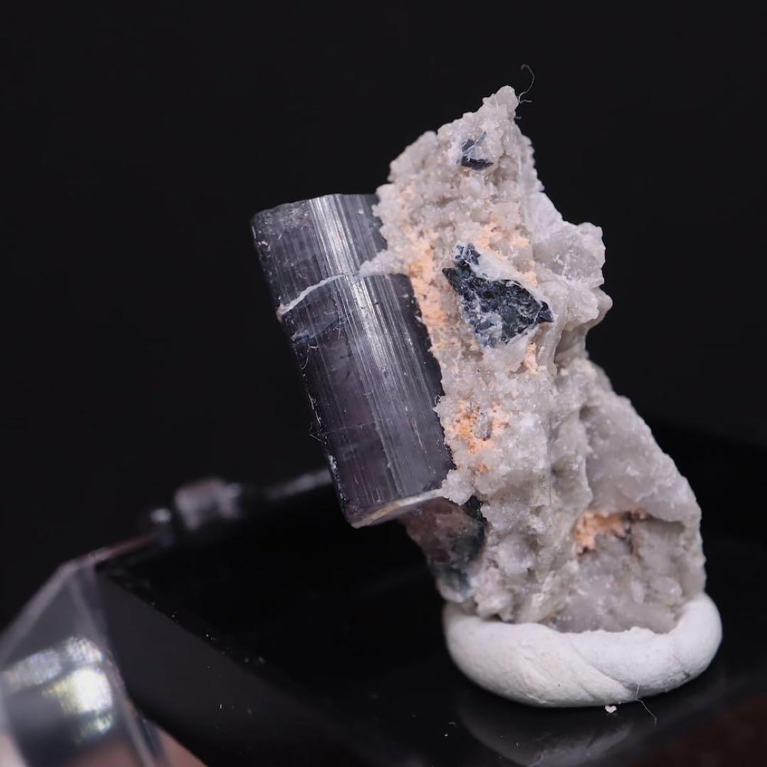 ブルー トルマリン 母岩付き 電気石 4.7g T639 鉱物　天然石　原石