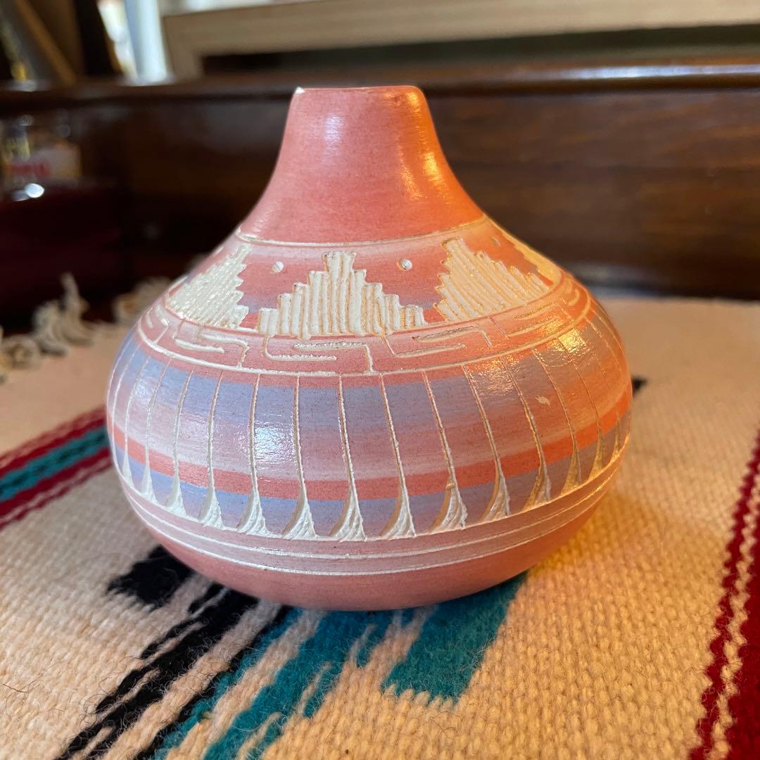 貴重！ネイティブアメリカン　Navajo壷　ナバホ族プエブロ　ヴィンテージ雑貨