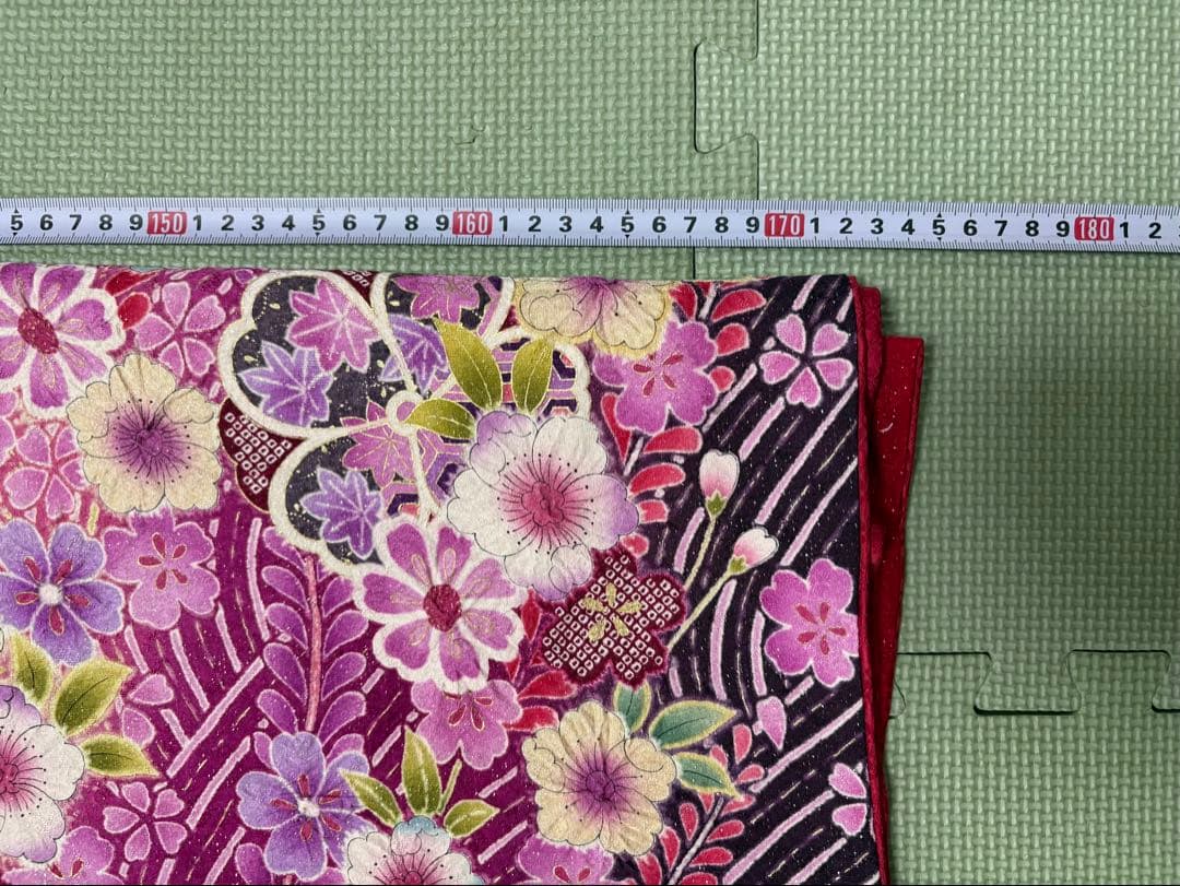 赤 花柄 振袖 着物　辻が花