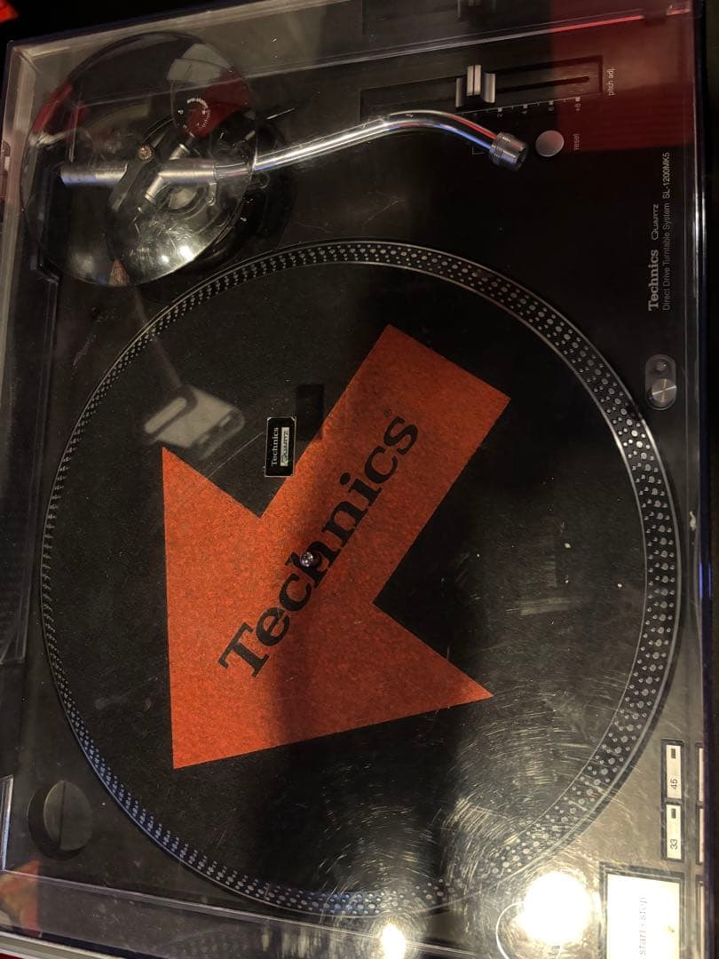 Technics ターンテーブル SL-1200MK5 ①