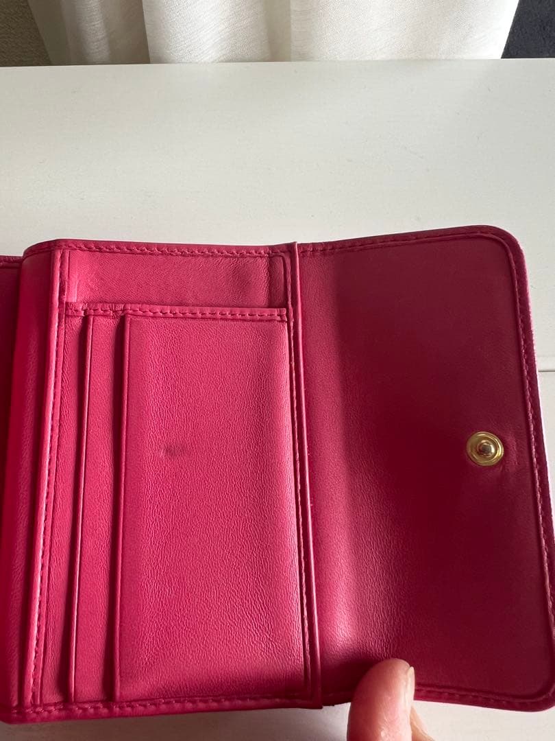 miu miu ピンク 二つ折り財布