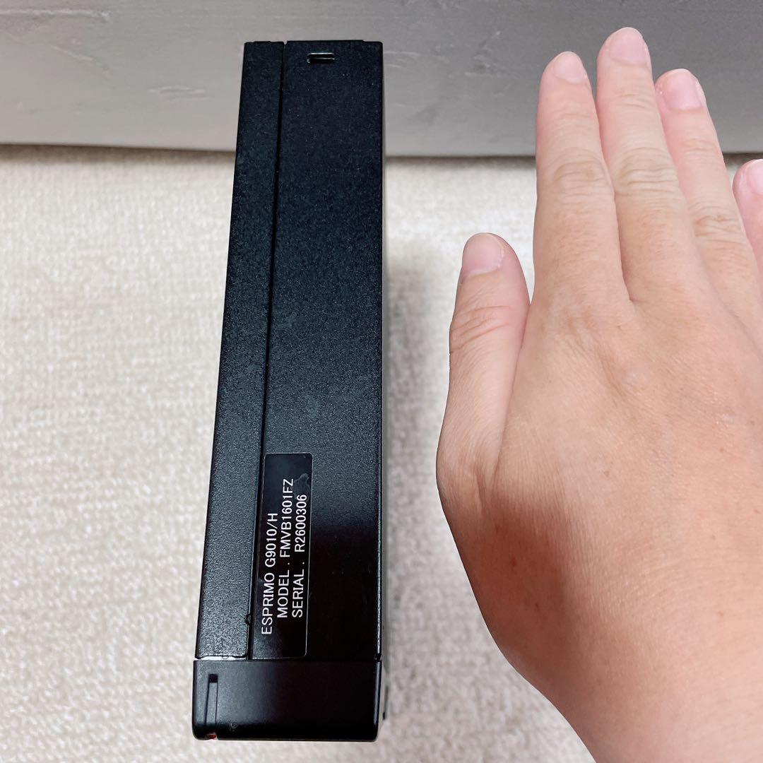 Fujitsu ESPRIMO G9010H ミニPC Core i3