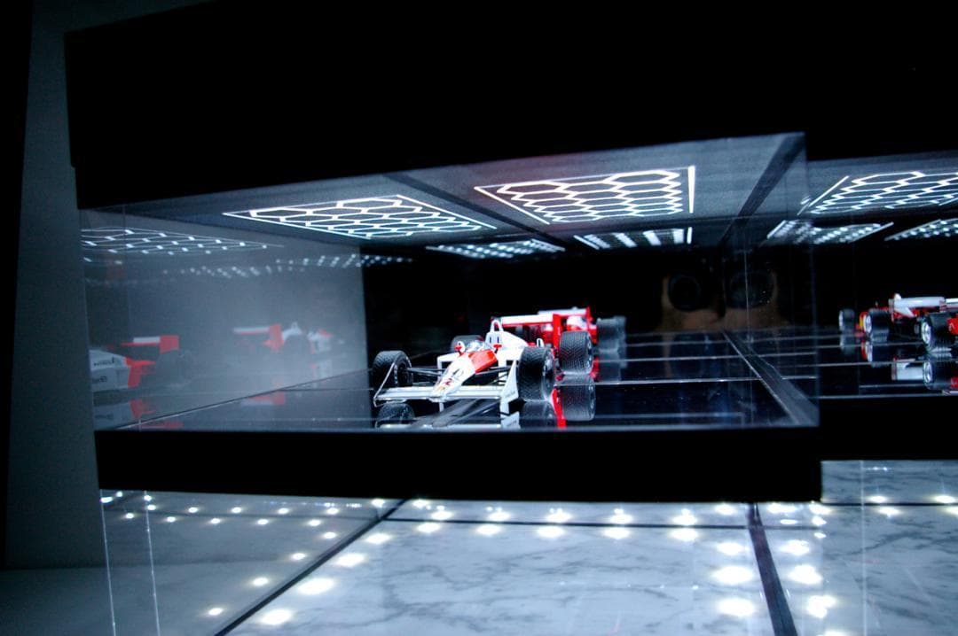 Noel・ハニカム照明/黒基調・2層式ディスプレーBOX・ネオジオラマ