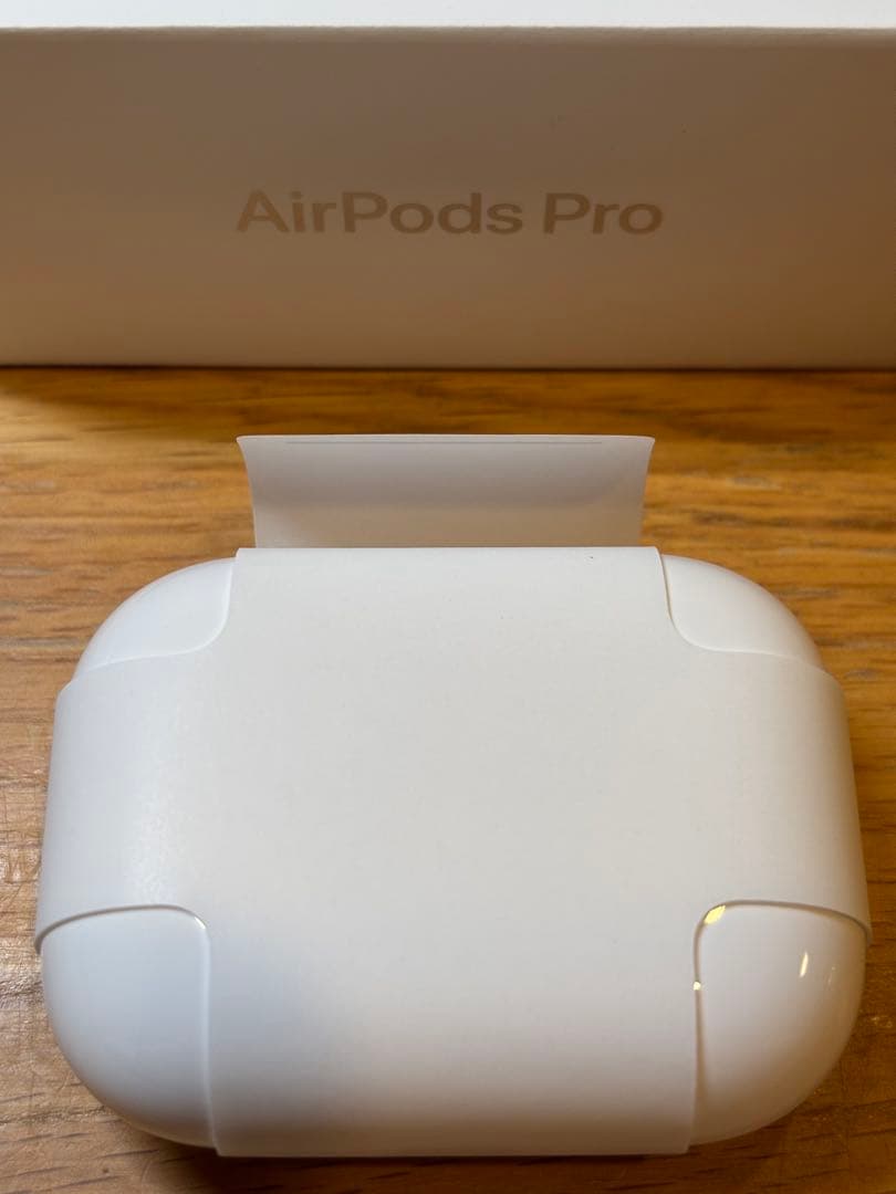 新品　AirPods Pro 3 正規品　充電ケースのみ