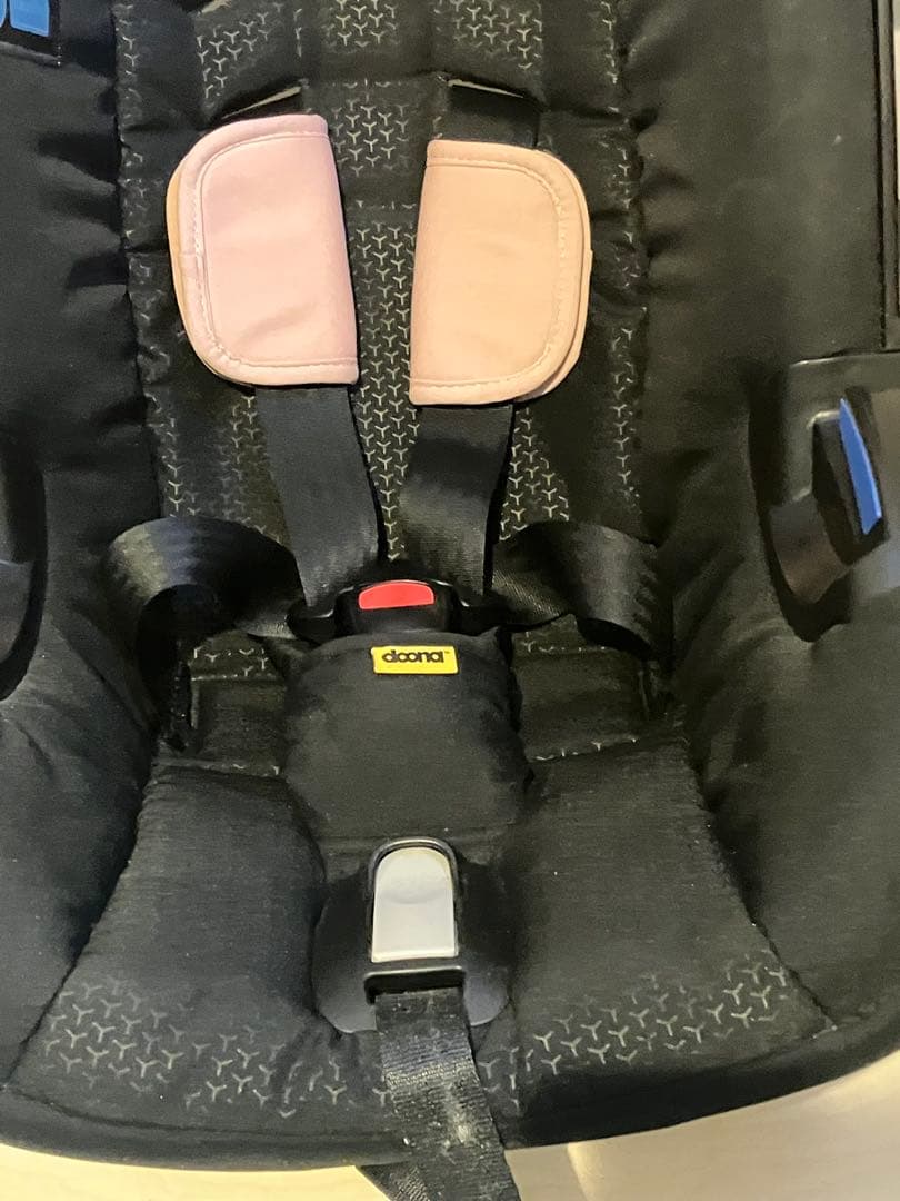 doona チャイルドシート　ベビーカー ISOFIX