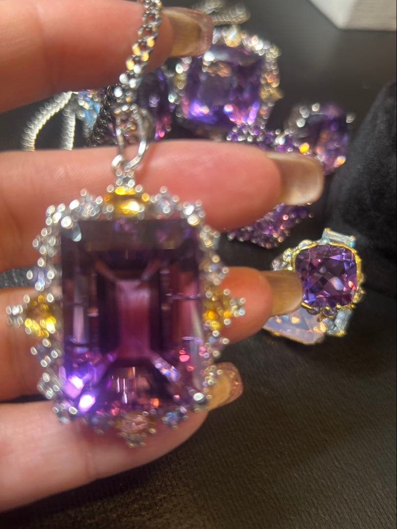 マ*ー様 天然石アメシストスクエア特大サイズ13号