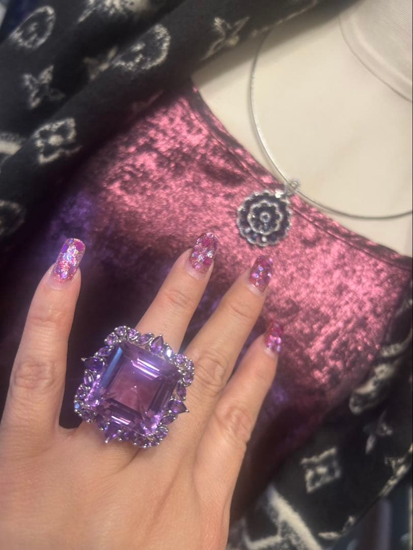 マ*ー様 天然石アメシストスクエア特大サイズ13号