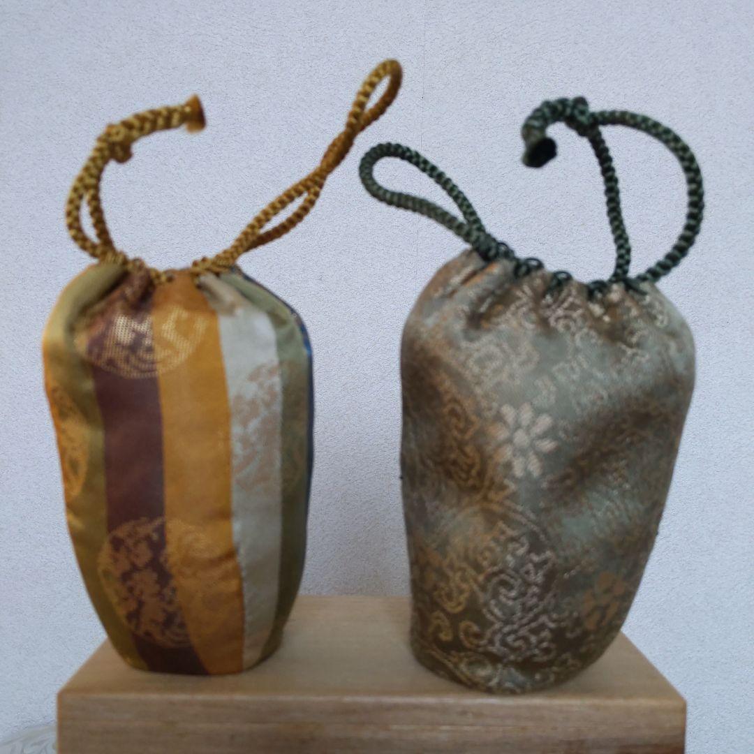 茶道具　高取焼　茶入　鬼丸雪山　作　貞家緞子　和久田丸紋　表千家　【匿名配送】