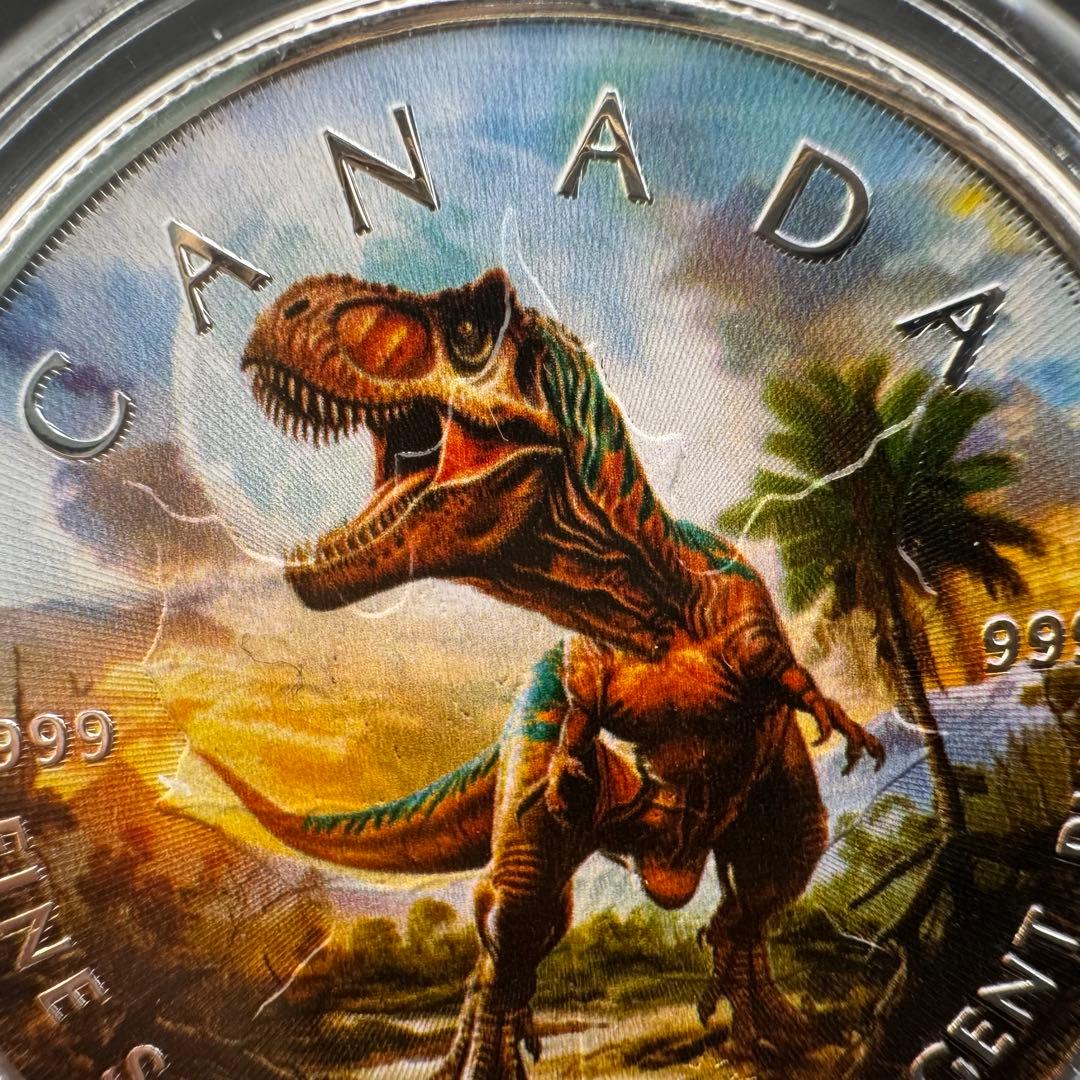 100枚限定！ メイプルリーフ 銀貨 カラー 肉食最強 ティラノサウルス 恐竜
