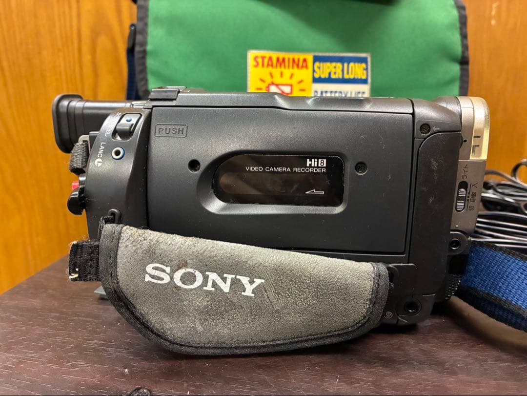SONY NightShot NPF-330 ビデオカメラ CCD-TRV80