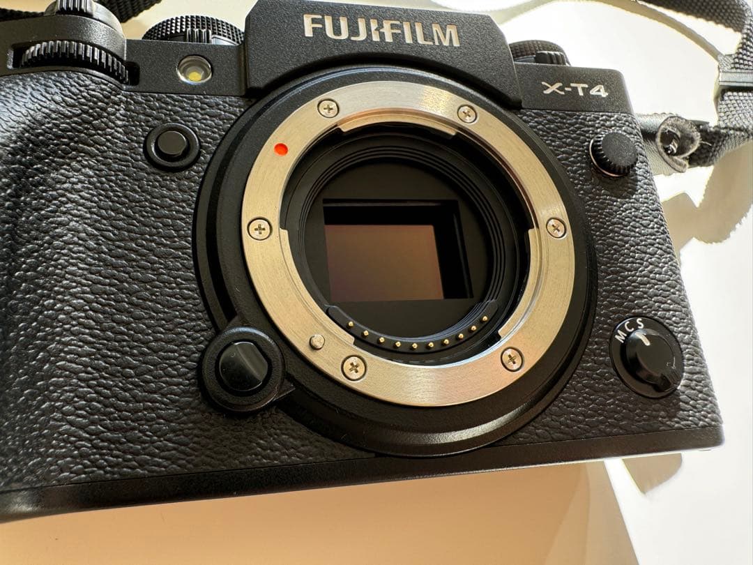 FUJIFILM X-T4 カメラ JJCハードケース付き