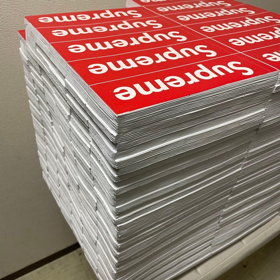 サイドテーブル・ナイトテーブル・ローテーブル Supreme/Rotary Hero Sticker Bricks Stool