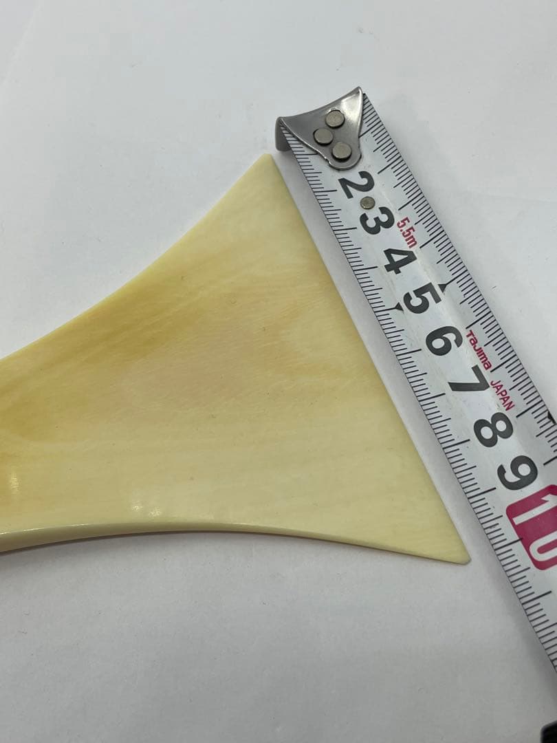 ヴィンテージ  天然素材　バチ　重さ約　112.5g　#724