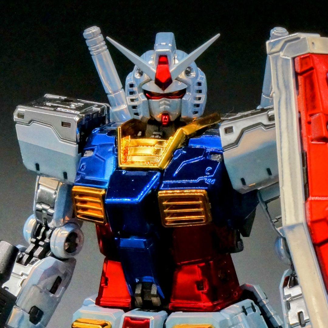 完成品【メッキ仕様】RG RX-78-2 ガンダム 2.0 GUNDAM 全塗装