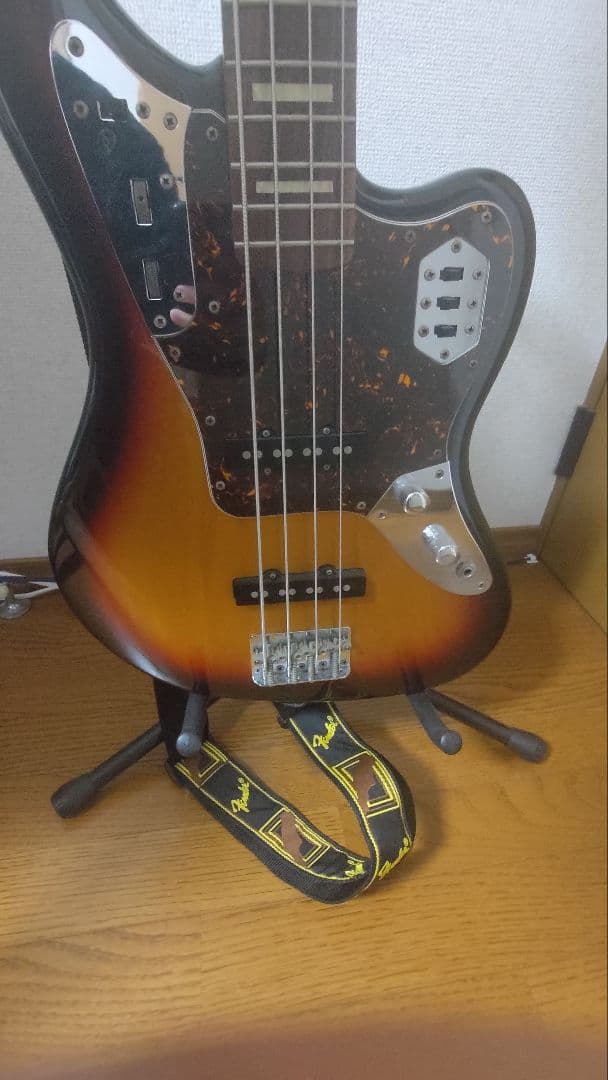 ベース fender jaguar bass