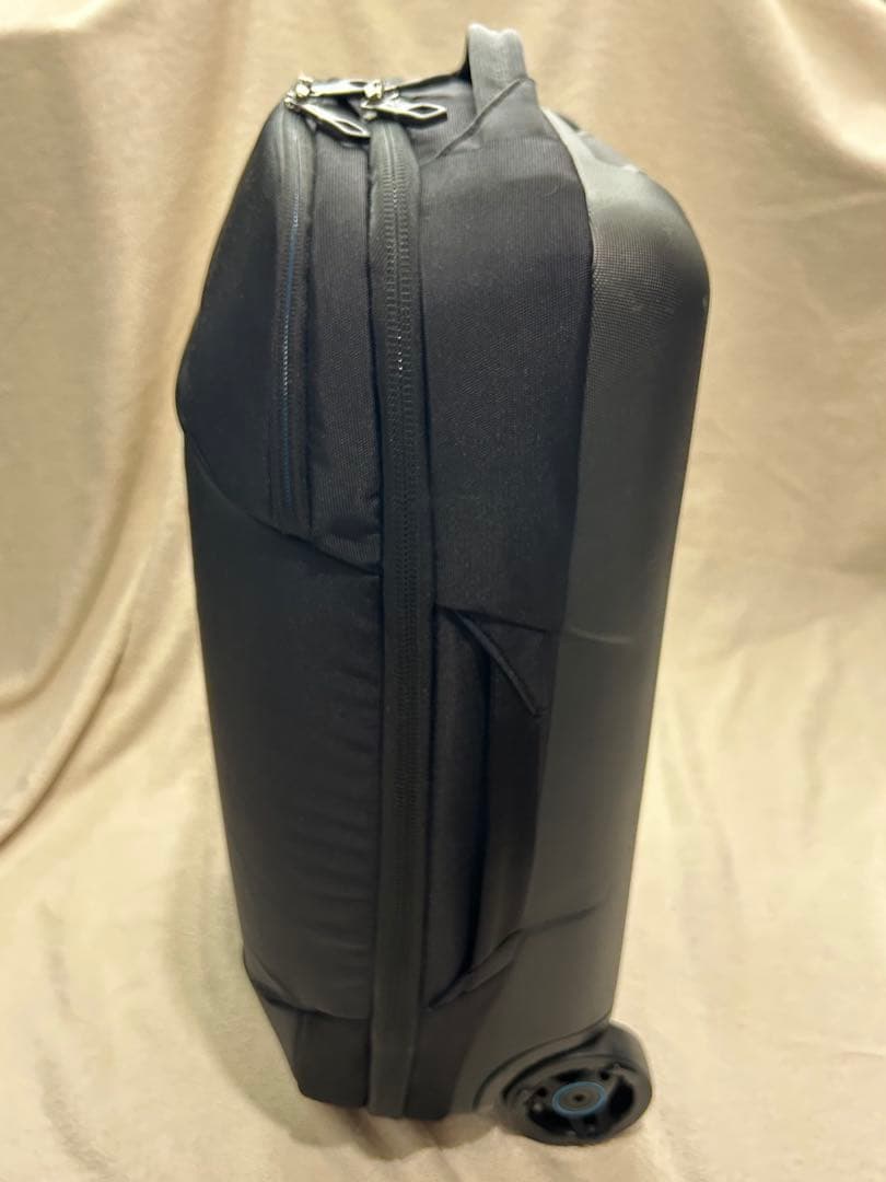 THULEスーリーThule Subterraキャリーオンラゲッジ TSR336