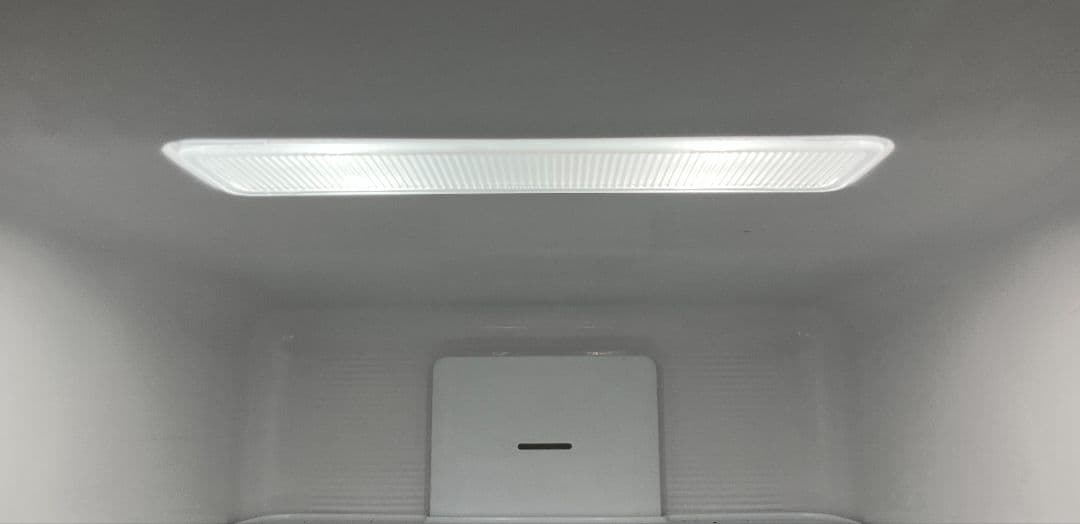 日立大型3ドア冷凍冷蔵庫315L真ん中野菜室LED照明自動製氷機能付き17年製