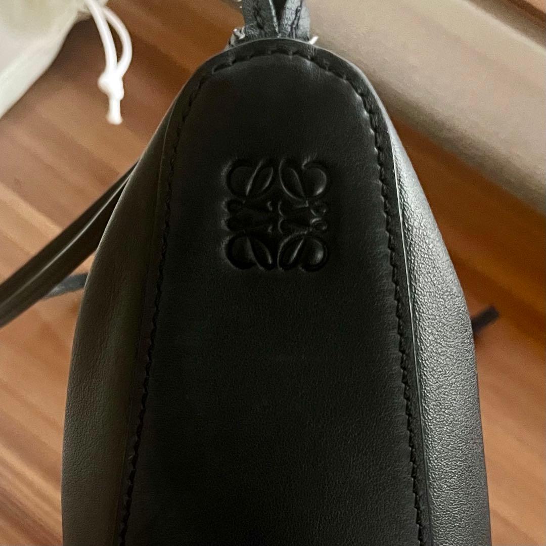 LOEWE ハンモックホーボーバッグミニブラック